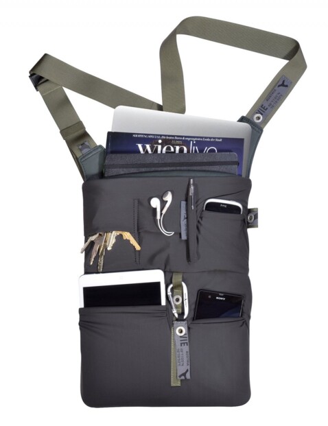 Urban Slotbaron Nero: stile urbano ed essenziale