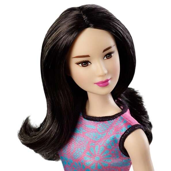 Barbie collezione Friends: Léa con gonna bicolore