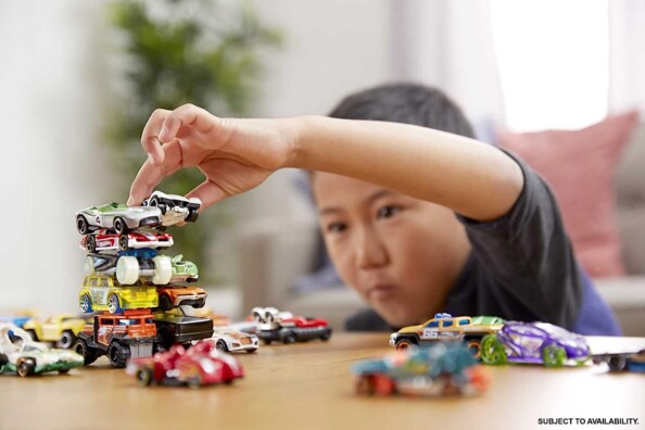 Hot Wheels Confezione 20 Veicoli velocità, stile e collezione