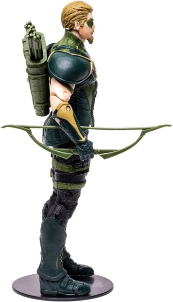 Green Arrow DC Multiverse il vigilante con l’arco in azione