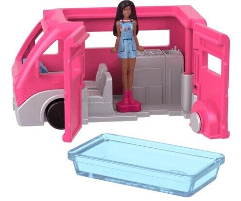 Barbie Set 4 Bambole e 4 Veicoli amicizia e avventura in movimento