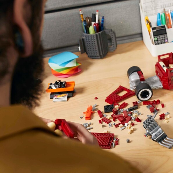 Hot Wheels HBD50 costruisci la tua auto da corsa personalizzata